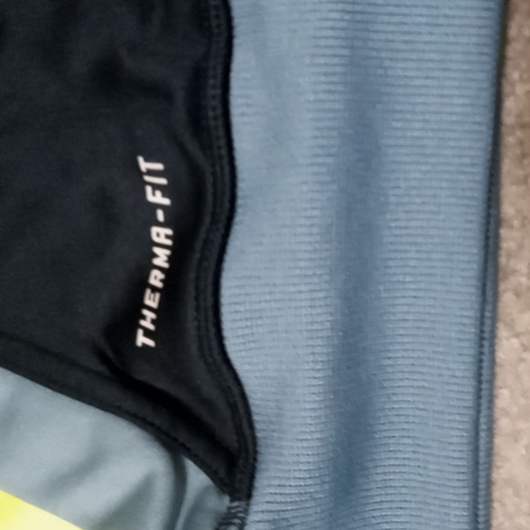 Air Jordan pullover hoodie, kids L, black gray yellow - Picture 3 of 5